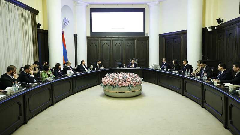 Կառավարությունում քննարկվել են կատարողականի գնահատման համակարգին և մրցունակ կադրերի ներգրավմանը վերաբերող հարցեր